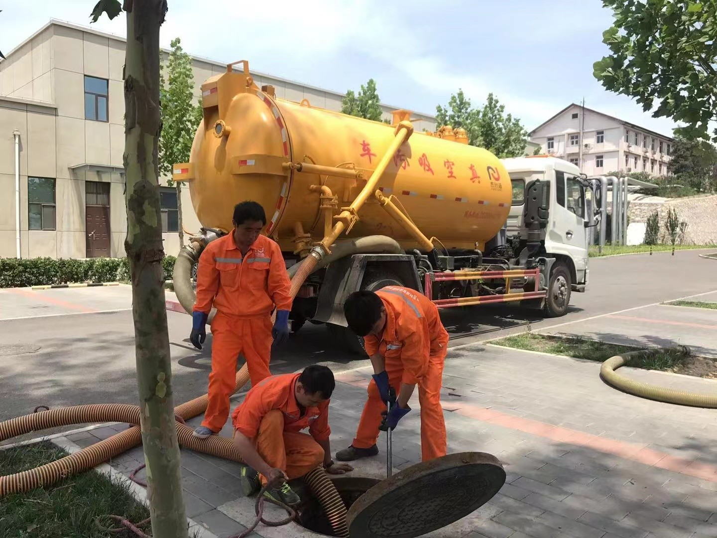 乐清化粪池清理与5-8吨吸粪车施工效率分析